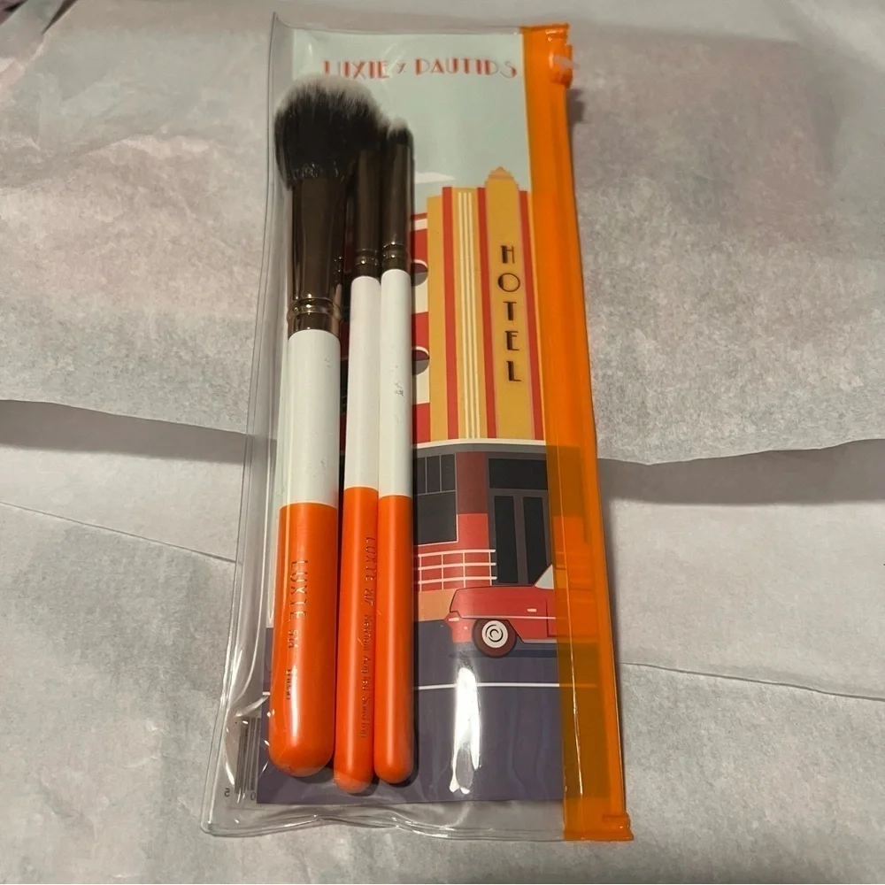New Luxie x Pautips Travel Makeup Brush Set